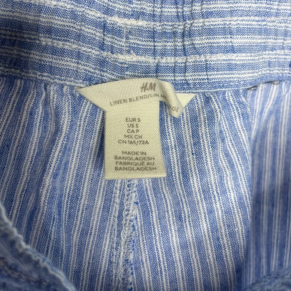 H&M Linen-Blend White & Light Blue Striped Pants size small
